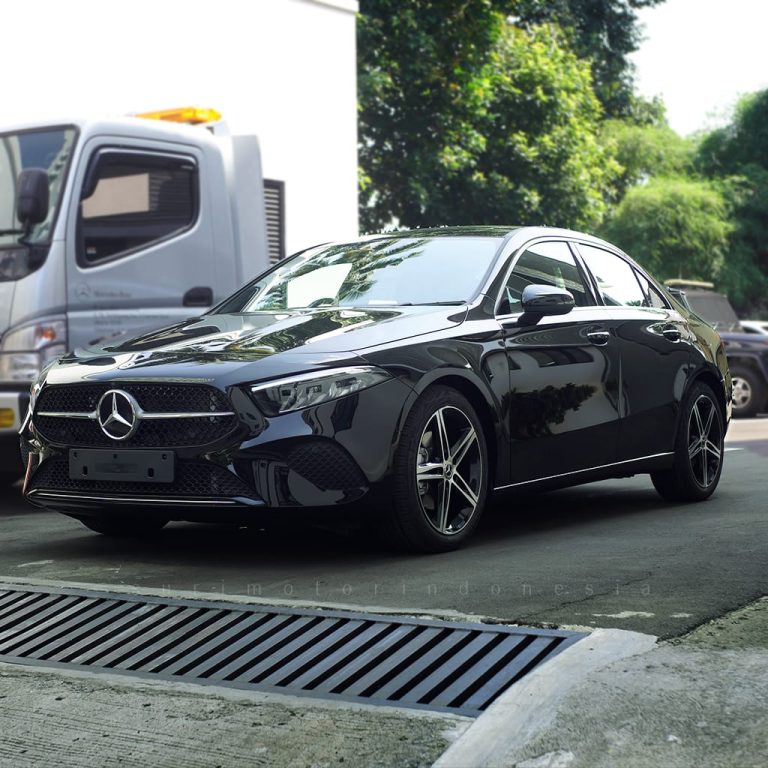Mercedes Benz A200 Indonesia Black 1a
